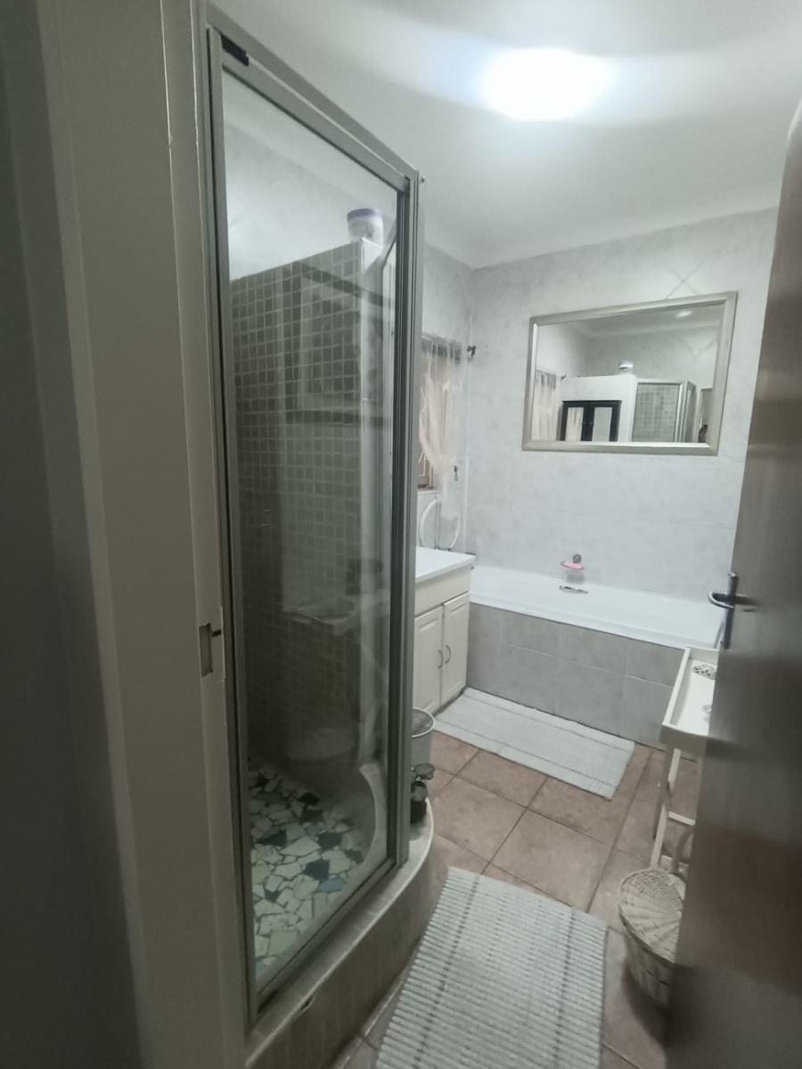 3 Bedroom Property for Sale in Verwoerdpark Northern Cape